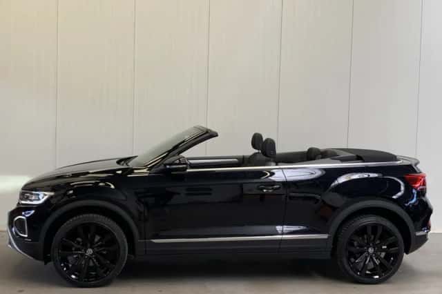 Volkswagen T-Roc (2024) thumbnail 3