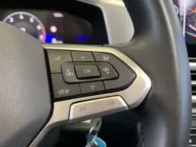 Volkswagen T-Roc (2024) thumbnail 23