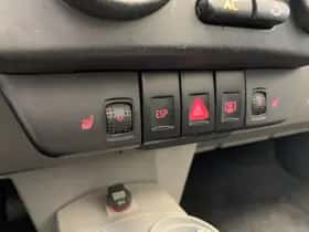 Volkswagen New (2003) thumbnail 19