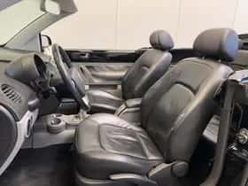 Volkswagen New (2003) thumbnail 25