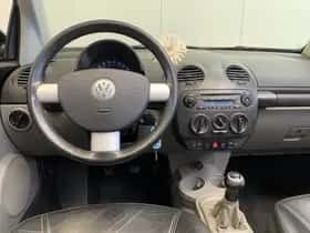 Volkswagen New (2003) thumbnail 5