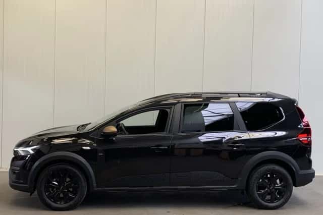 Dacia Jogger (2024) thumbnail 3