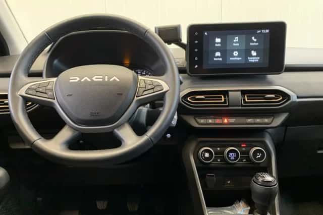 Dacia Jogger (2024) thumbnail 4