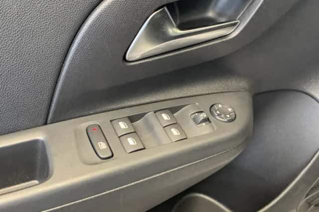 Opel Corsa (2024) thumbnail 39