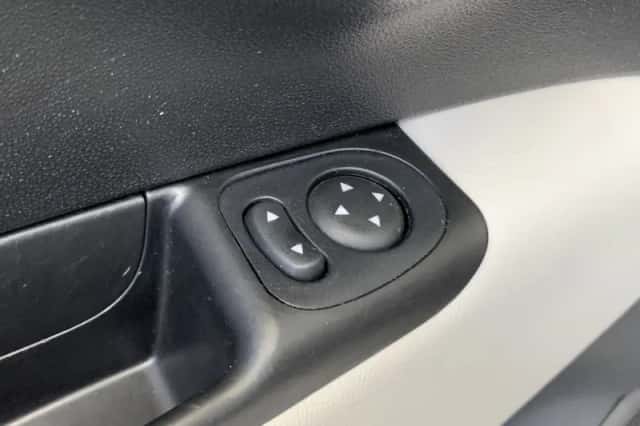 Fiat 500C (2022) thumbnail 35