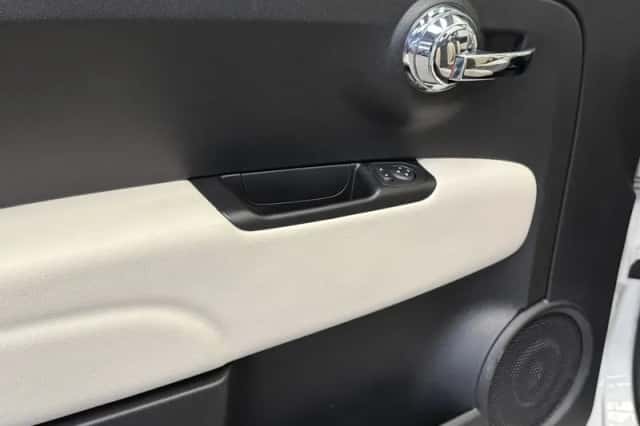 Fiat 500C (2022) thumbnail 35