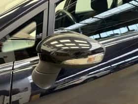 Ford Fiesta (2009) thumbnail 11