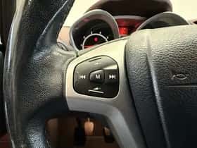 Ford Fiesta (2009) thumbnail 18