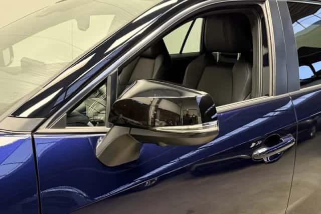 Toyota RAV4 (2024) thumbnail 11