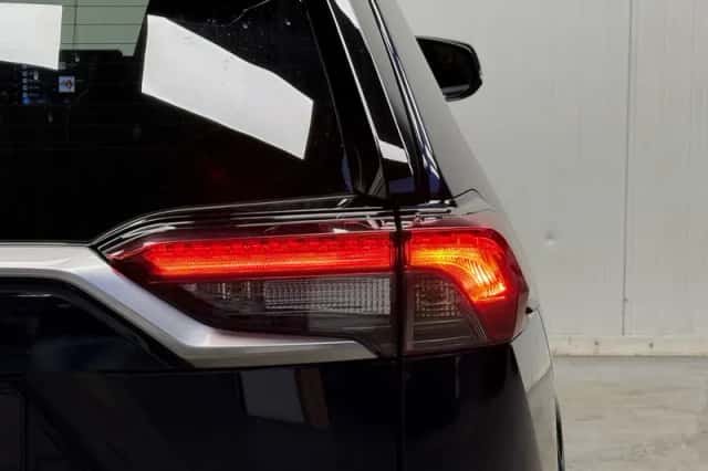 Toyota RAV4 (2024) thumbnail 16