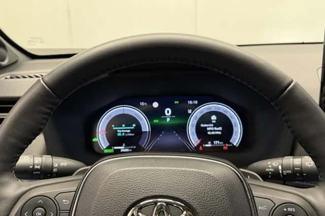 Toyota RAV4 (2024) thumbnail 18