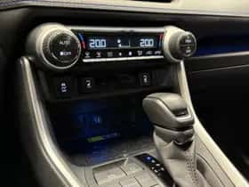 Toyota RAV4 (2024) thumbnail 24