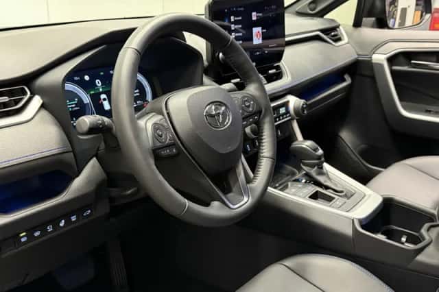 Toyota RAV4 (2024) thumbnail 33