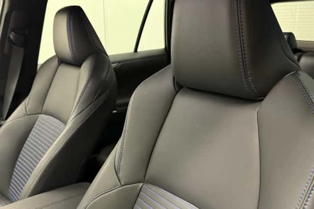 Toyota RAV4 (2024) thumbnail 37