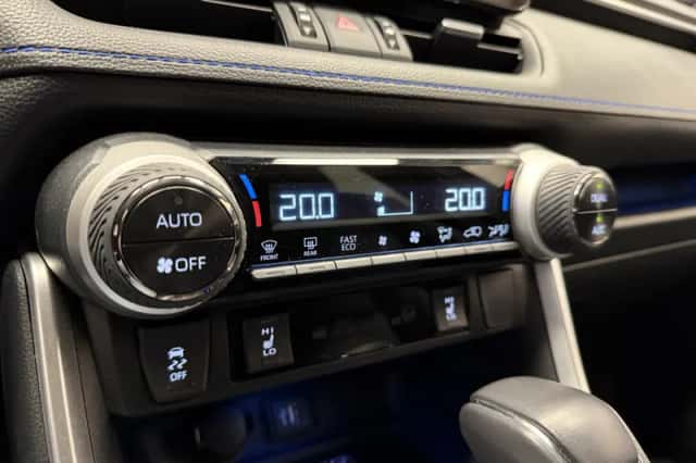 Toyota RAV4 (2024) thumbnail 7