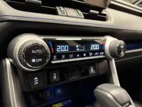 Toyota RAV4 (2024) thumbnail 7