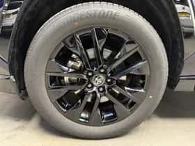 Toyota RAV4 (2024) thumbnail 8