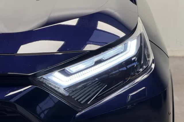 Toyota RAV4 (2024) thumbnail 10
