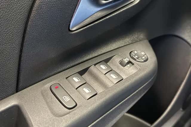 Opel Corsa (2024) thumbnail 28