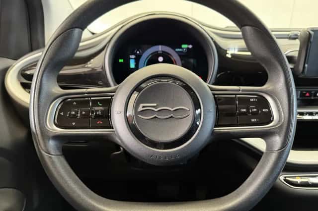 Fiat 500e (2022) thumbnail 14
