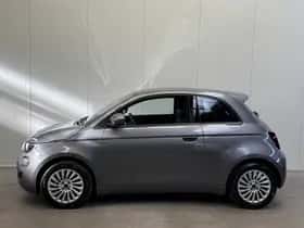 Fiat 500e (2022) thumbnail 3