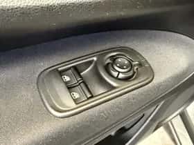 Fiat 500e (2022) thumbnail 23