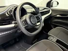 Fiat 500e (2022) thumbnail 24