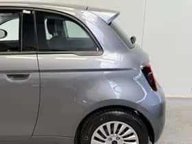 Fiat 500e (2022) thumbnail 9