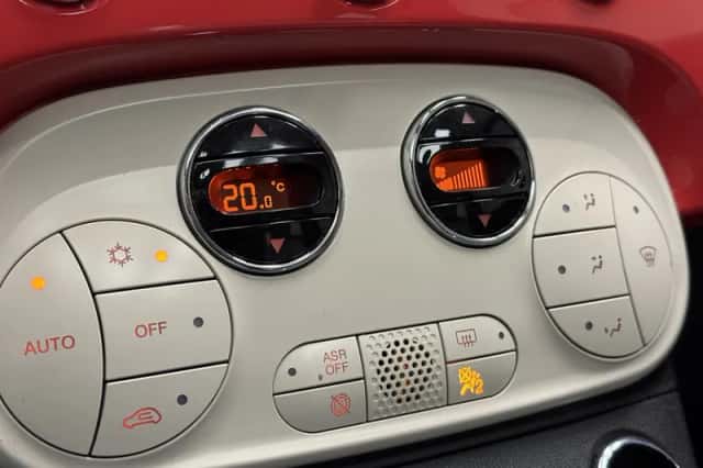 Fiat 500 (2019) thumbnail 23