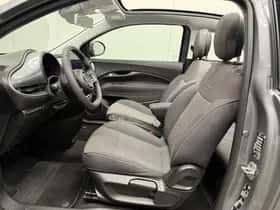 Fiat 500e (2022) thumbnail 2