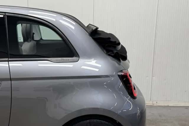 Fiat 500e (2022) thumbnail 17