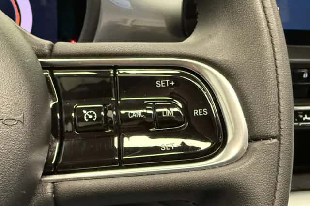 Fiat 500e (2022) thumbnail 23