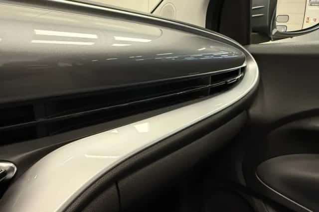 Fiat 500e (2022) thumbnail 32