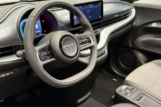 Fiat 500e (2022) thumbnail 38