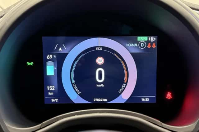 Fiat 500e (2022) thumbnail 8