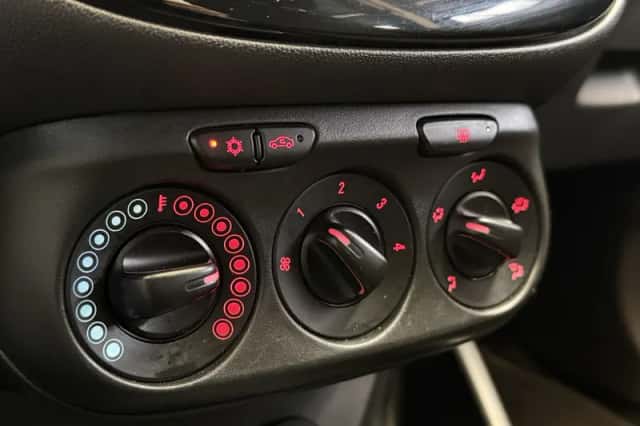 Opel Corsa (2019) thumbnail 19