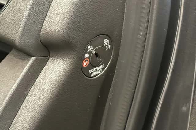 Opel Karl (2017) thumbnail 24