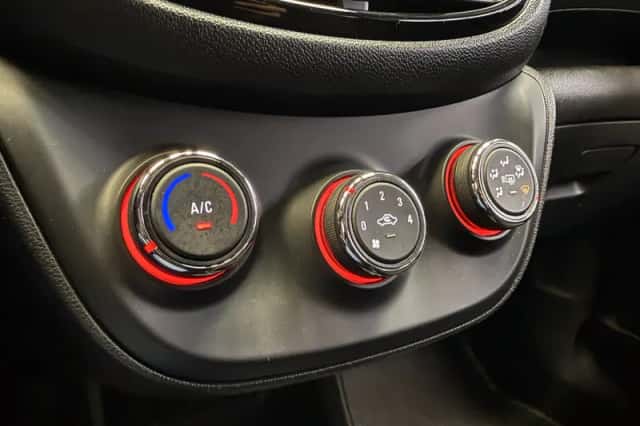 Opel Karl (2017) thumbnail 26