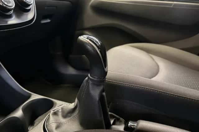 Opel Karl (2016) thumbnail 25