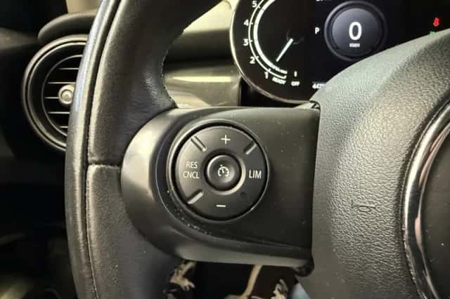 MINI Cooper (2020) thumbnail 20