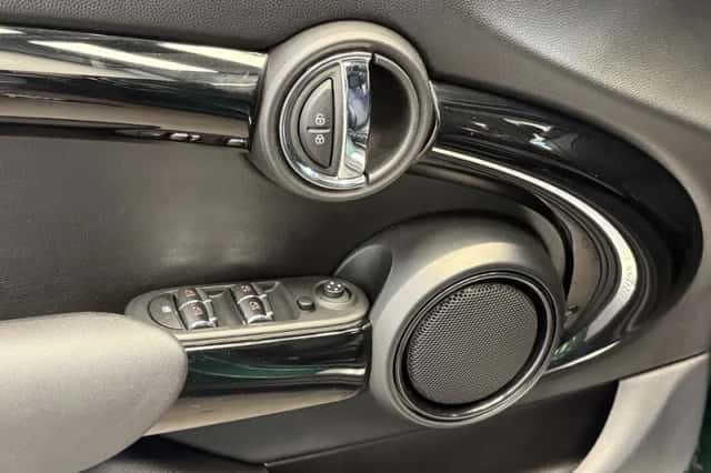 MINI Cooper (2020) thumbnail 28