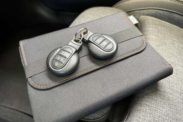 MINI Cooper (2020) thumbnail 6