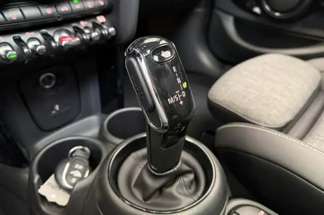 MINI Cooper (2020) thumbnail 7