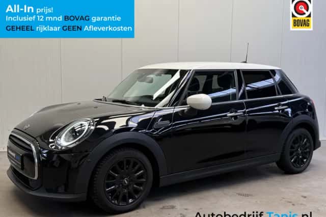 MINI Mini (2022) thumbnail 1