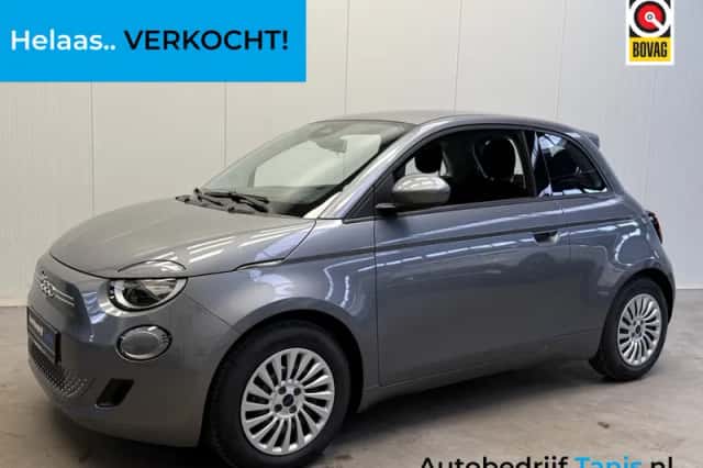 Fiat 500e (2022) thumbnail 1