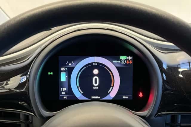 Fiat 500e (2022) thumbnail 14