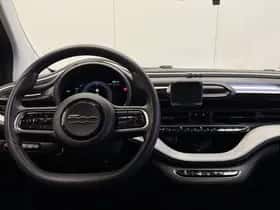 Fiat 500e (2022) thumbnail 4