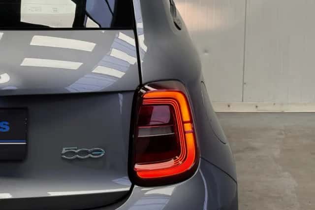 Fiat 500e (2022) thumbnail 12