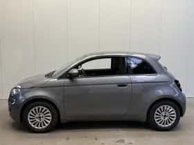 Fiat 500e (2022) thumbnail 3