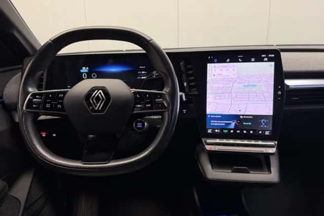 Renault Mégane (2023) thumbnail 6